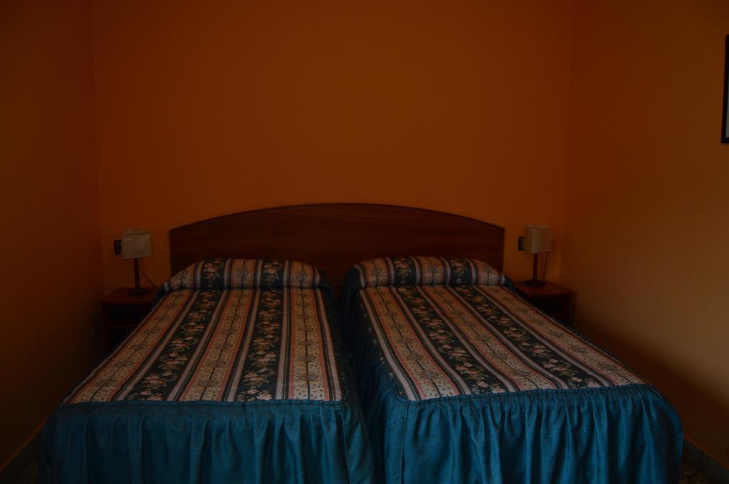 Hostal L'Escon Llanars Eksteriør bilde