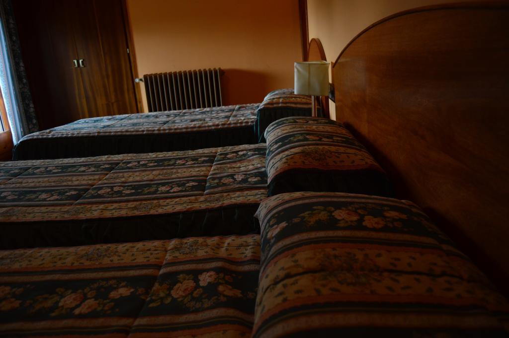 Hostal L'Escon Llanars Eksteriør bilde